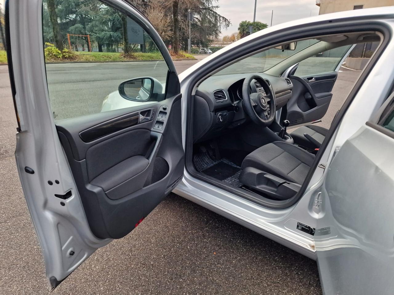 Volkswagen Golf 1.6 5p. Comfortline