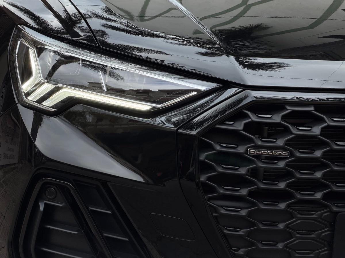 Audi Q3 Sportback 40 TDI Quattro S-line Identity Black 200 CV