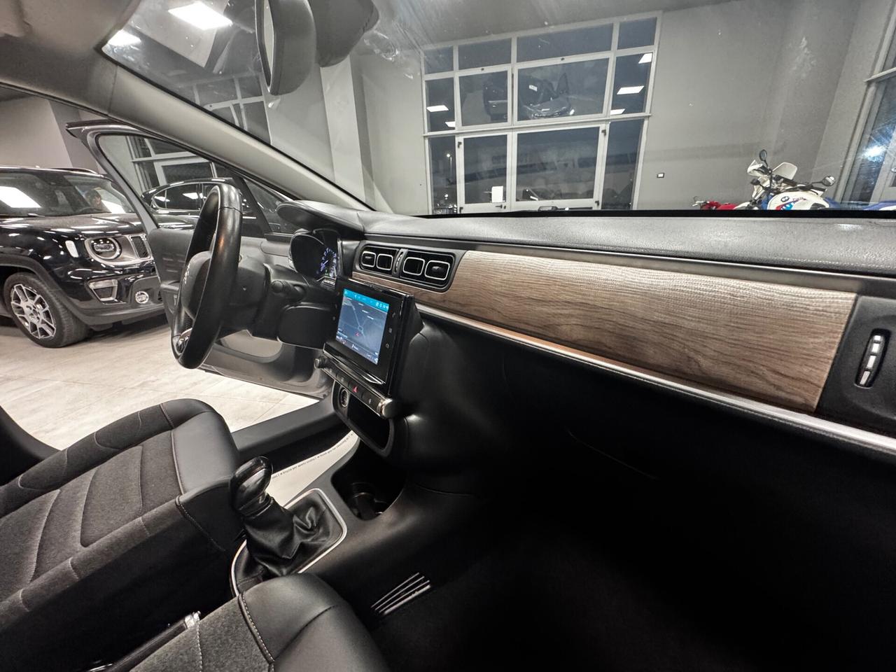 CITROEN C3 1.2 BENZINA MY2022 SHINE