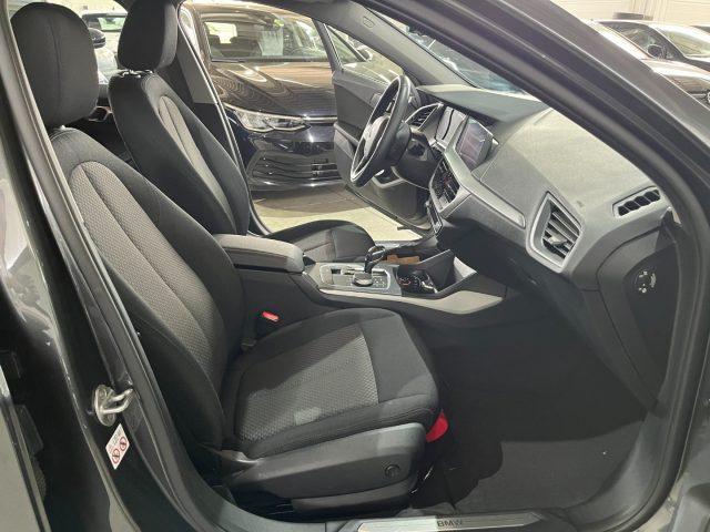 BMW 118 i 5p. Business Advantage "18 Msport /Nav/F.Led/Par