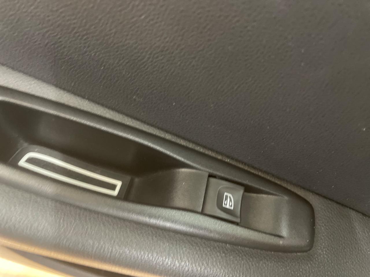 Renault Captur dCi 8V 90 CV EDC S&S Cambio Automatic B-cool