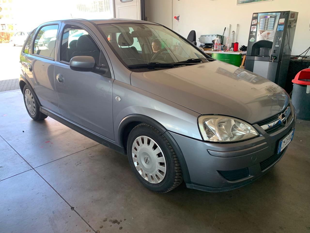 Opel Corsa 1.2i 16V cat 5 porte Enjoy