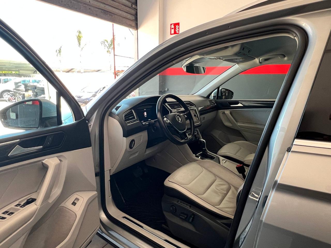 Volkswagen Tiguan 2.0 TDI SCR DSG Business BlueMotion Technology