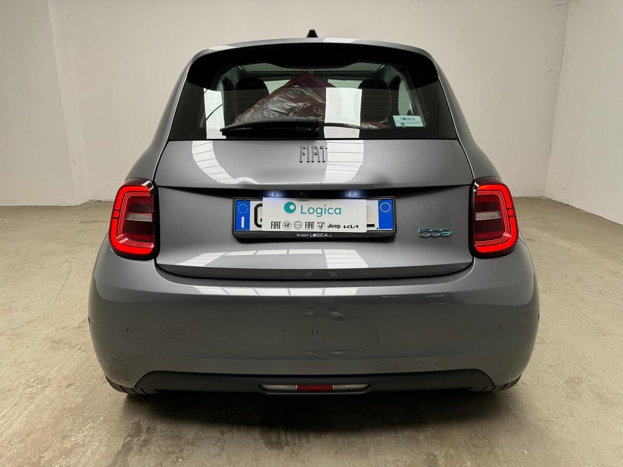 FIAT 500e - 500e 42 kWh La Prima