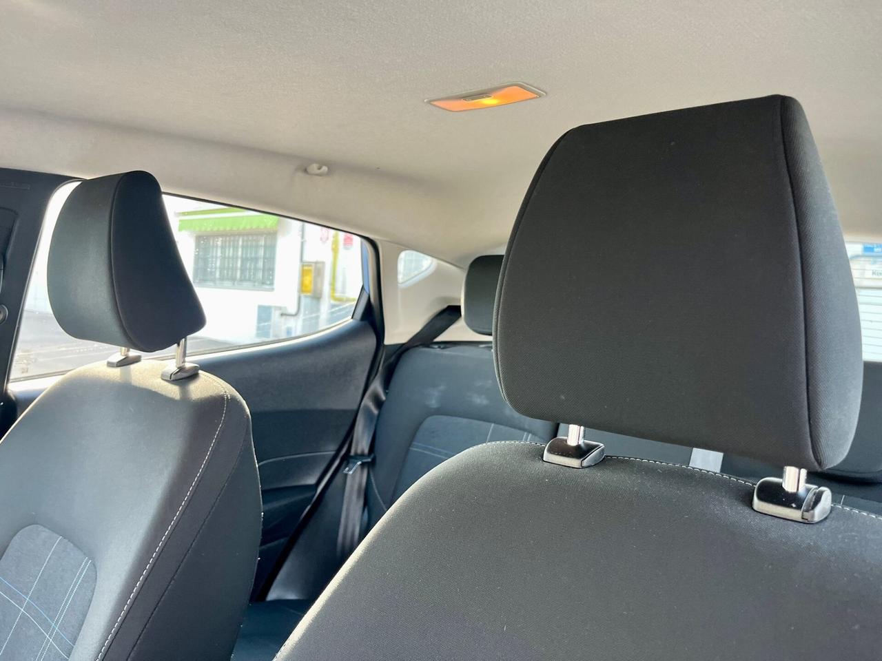 Ford Fiesta 1.1benz 2019 108.000km perfetta per neopatentati