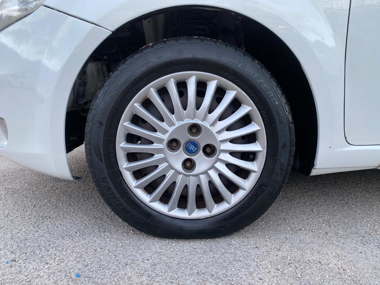 Fiat Grande Punto 1.2 5 porte Dynamic Pronta consegna