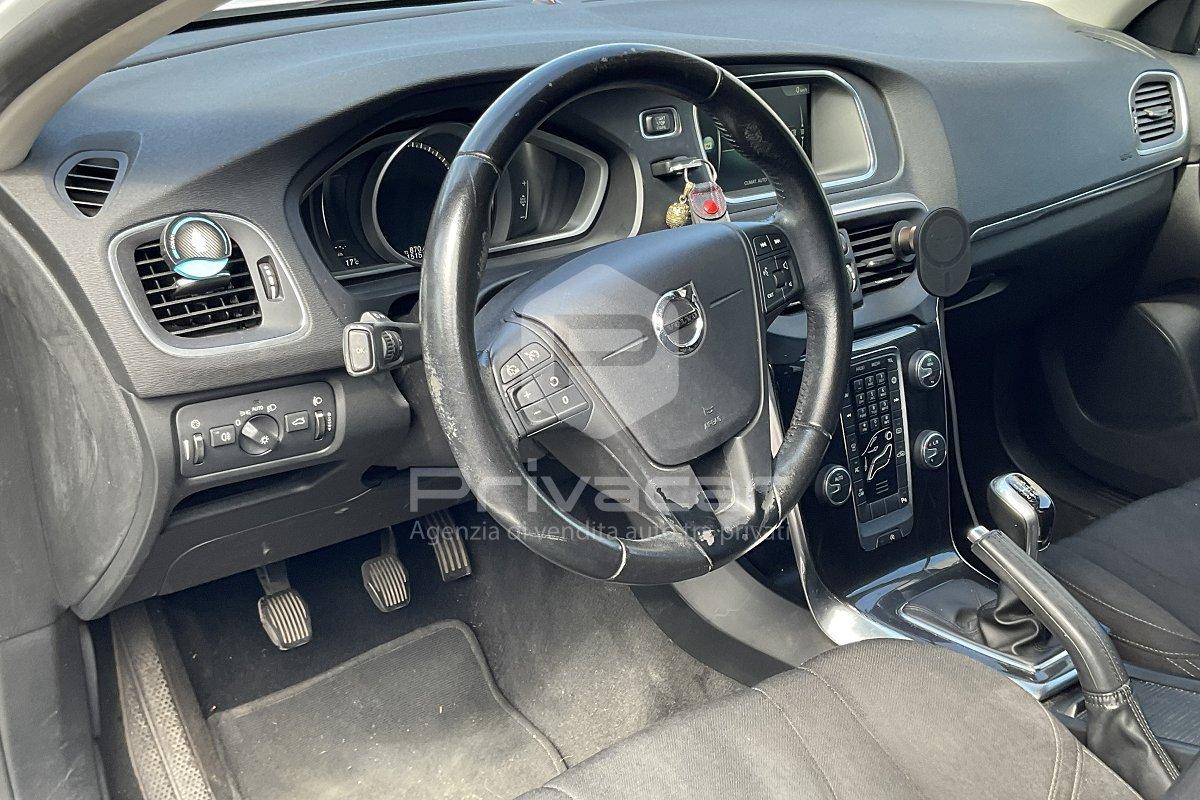 VOLVO V40 D2 Business