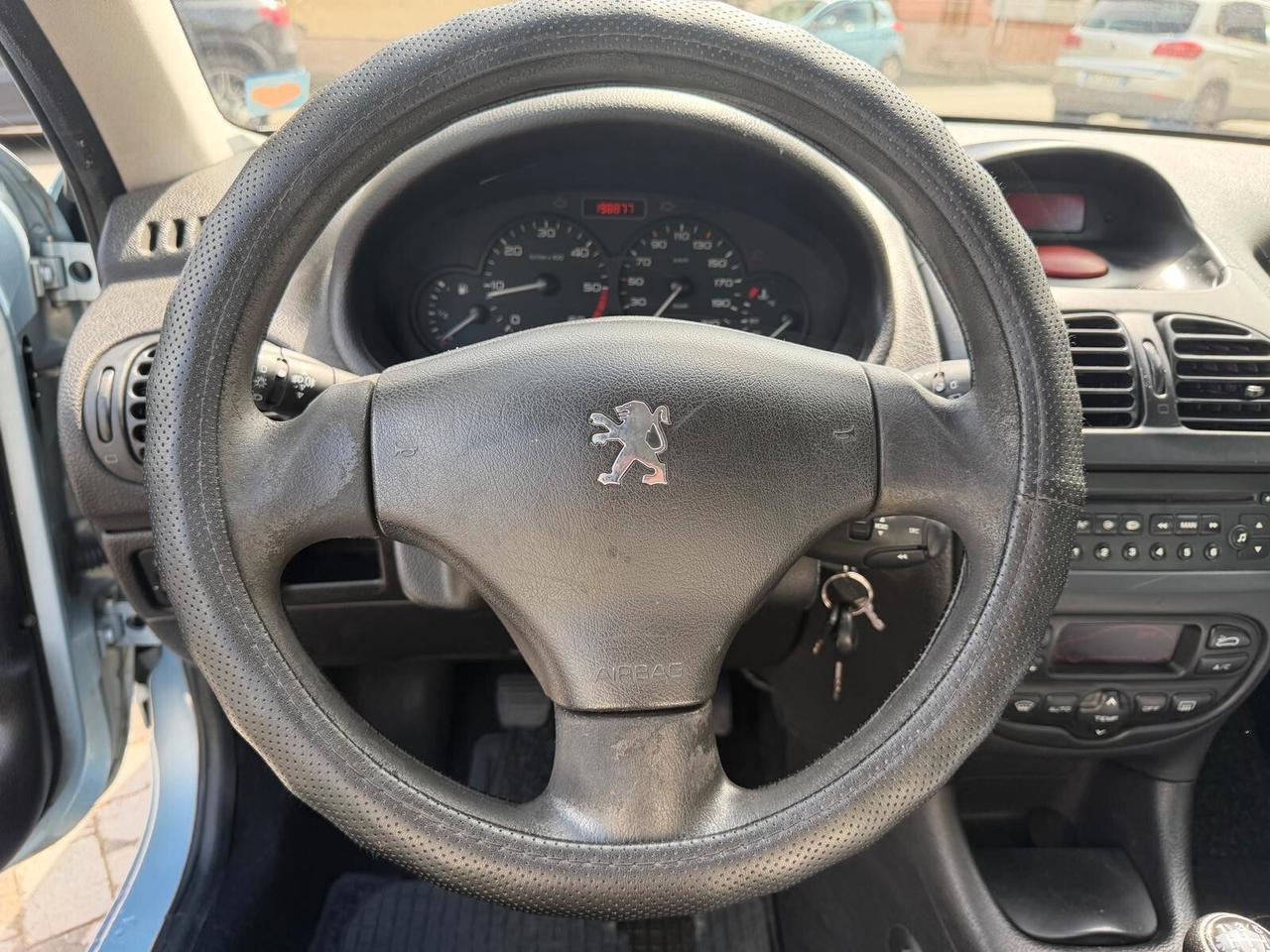 Peugeot 206 1.6 HDi 110cv 5p. XT