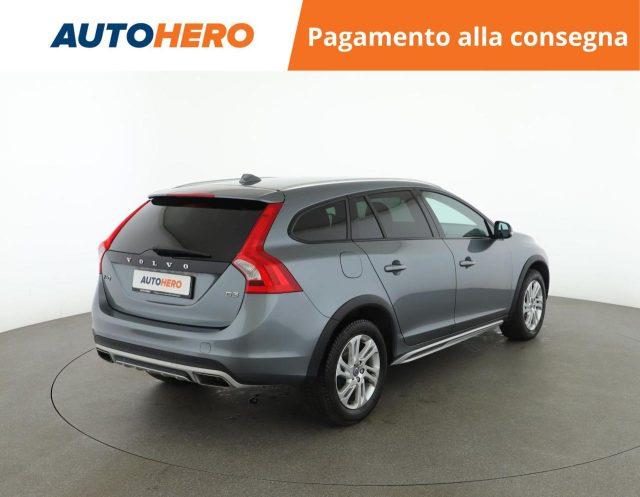 VOLVO V60 Cross Country D3 Plus