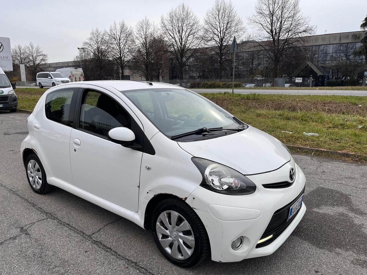 Toyota Aygo 1.0 12V VVT-i 3 porte Active Connect