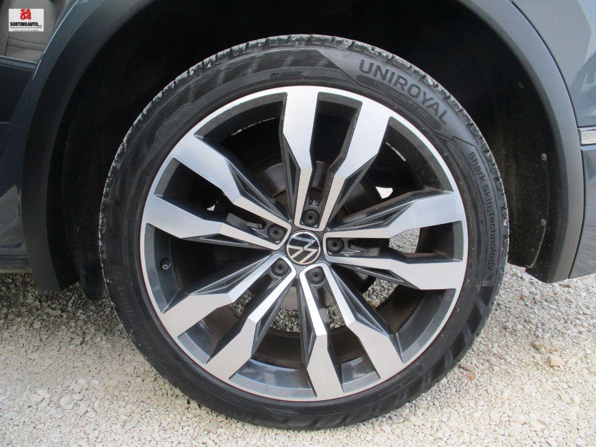 VW Tiguan 2.0 TDI DSG R-LINE 150cv 2022 STRAFULL