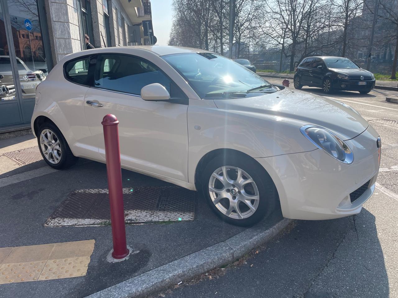 Alfa Romeo MiTo 1.6 JTDm-2 S&S Distinctive/GARANZIA