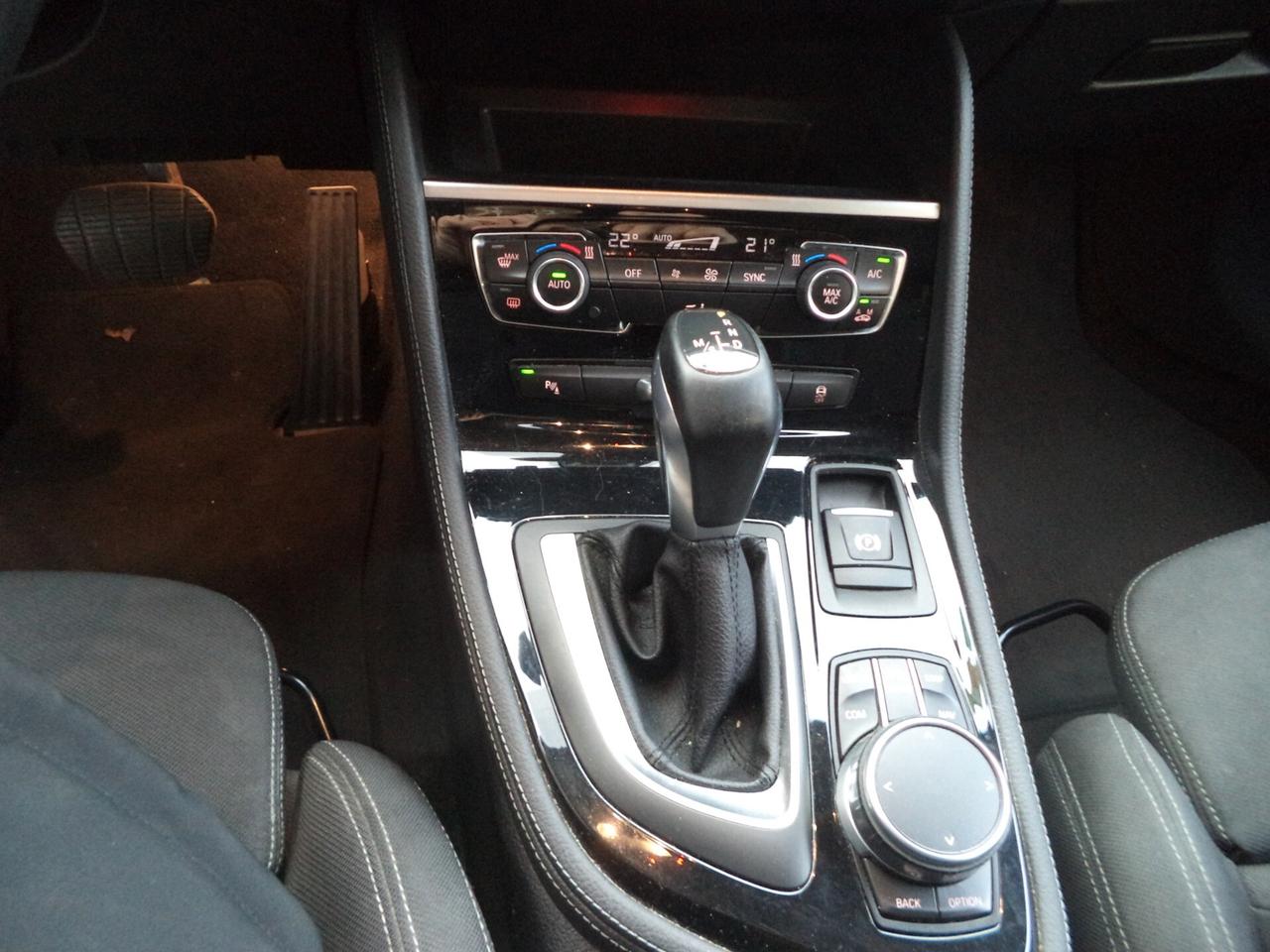Bmw 2er Active Tourer 218d Sport AUTOMATICA 8 MARCE TAGLIANDI BMW