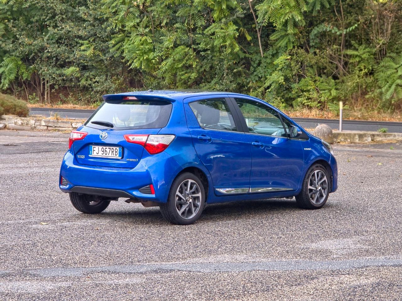 Toyota Yaris 1.5 Hybrid 5 porte Trend White Edition E6B Automatica NEO 2017