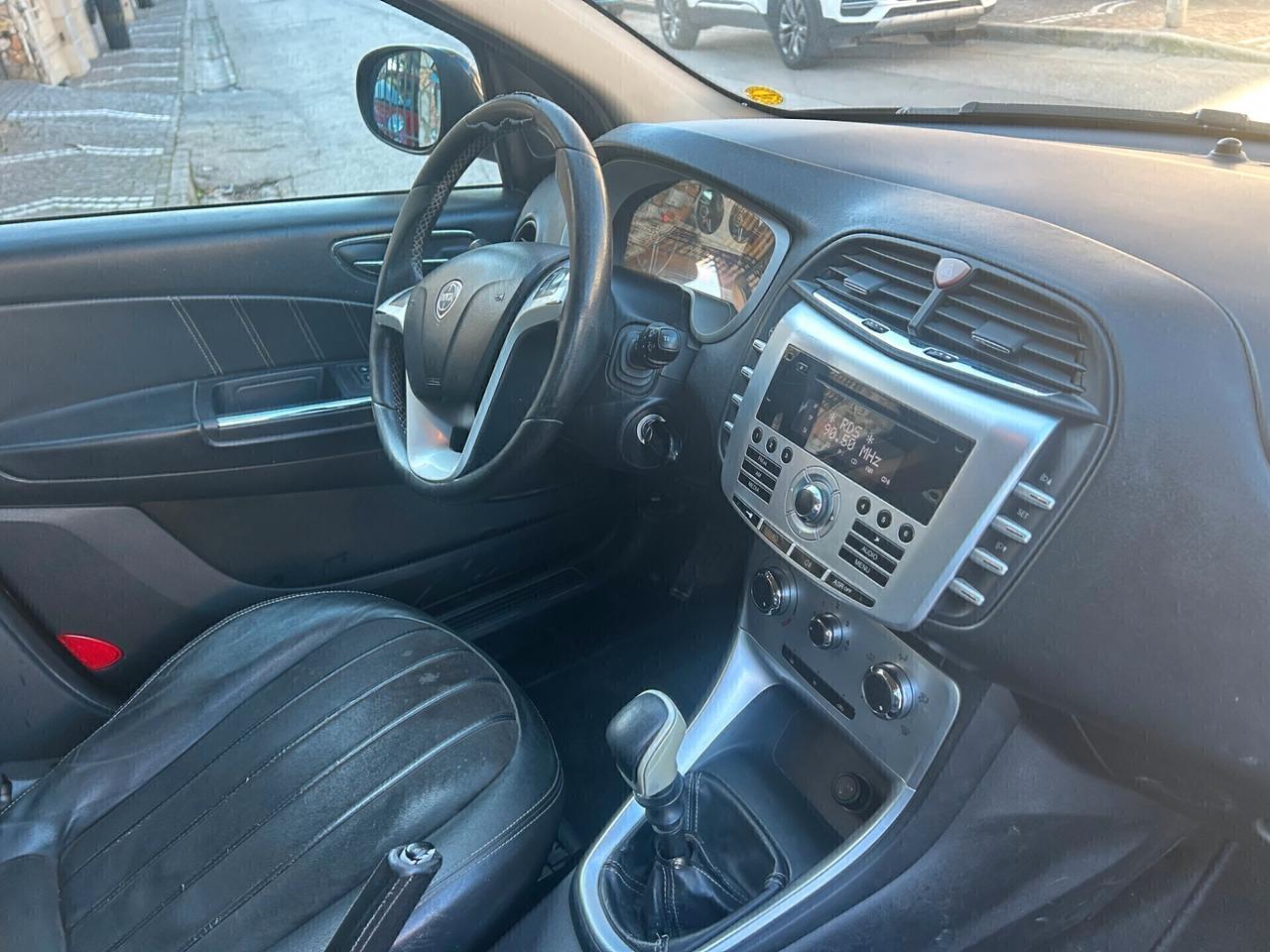 Lancia Delta 1.6 MJT DPF Platino