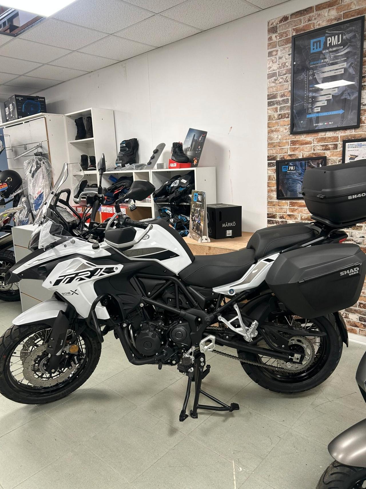 Benelli TRK 502 x