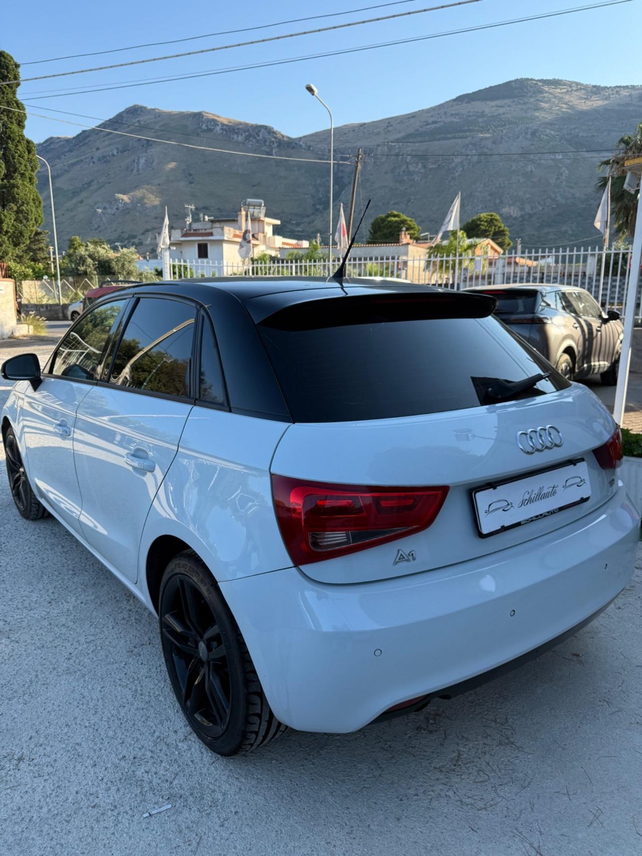 Audi A1 1.6 TDI S tronic S line edition plus