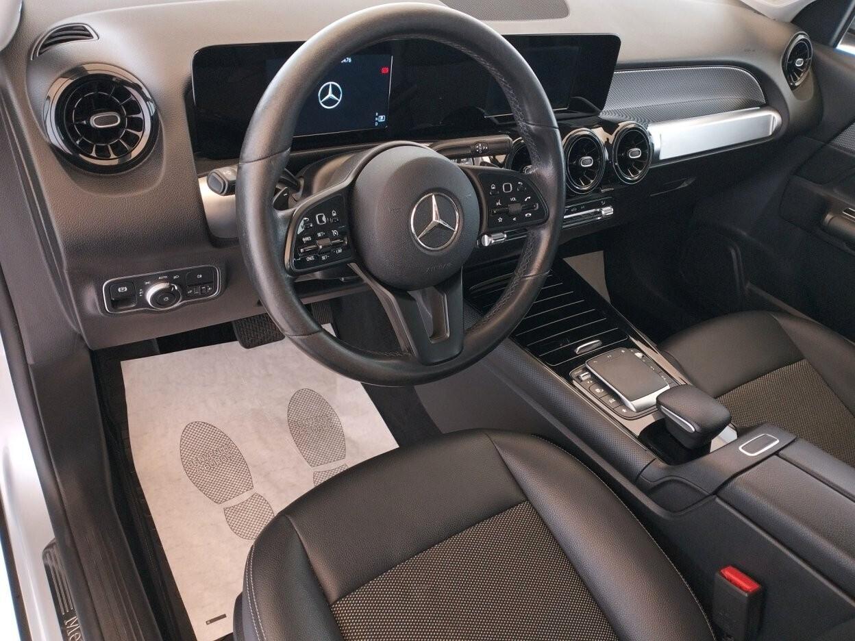 MERCEDES BENZ GLB 180d Business auto - IVA ESPOSTA