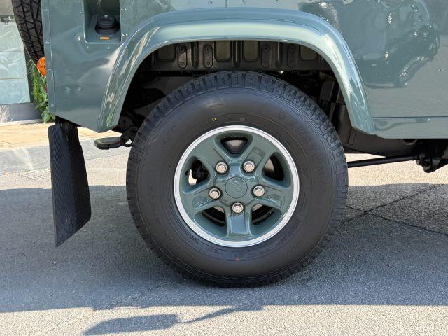 LAND ROVER Defender 90 2.4 TD4 Station Wagon S INTERNI IN PELLE