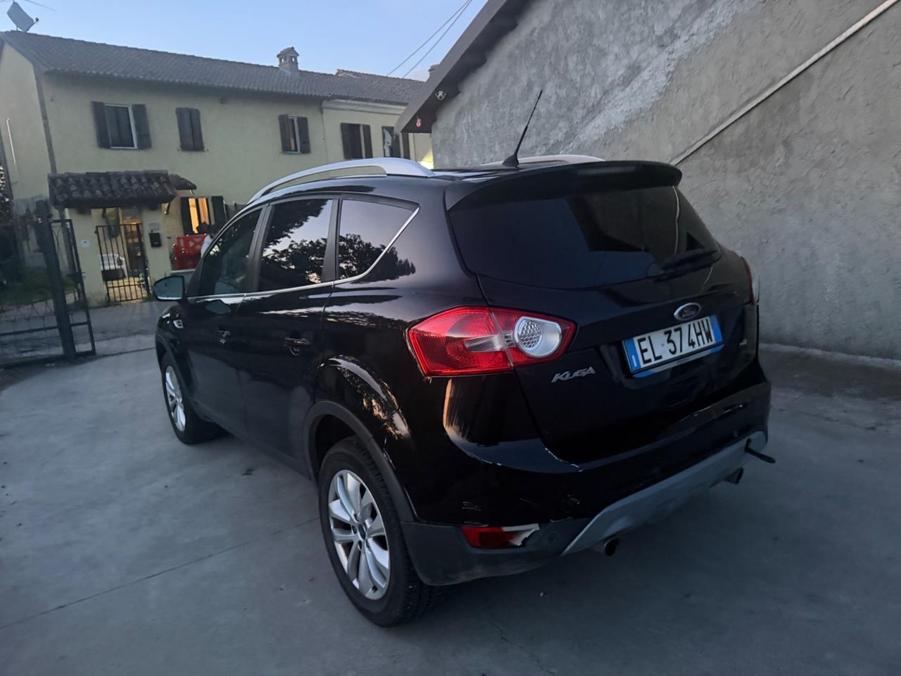 Ford Kuga 2.0 TDCi Titanium Automatico