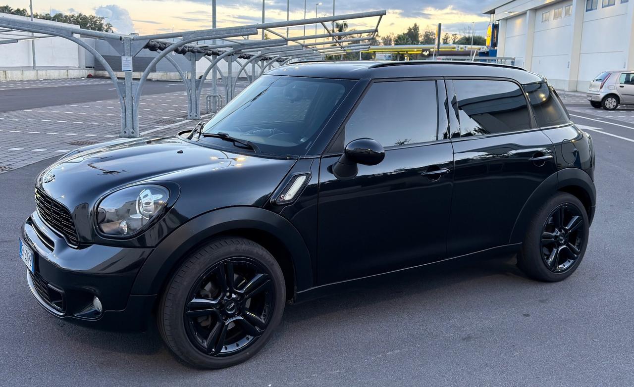 MINI COUNTRYMAN 2.0 SD 143CV FULL DA VETRINA