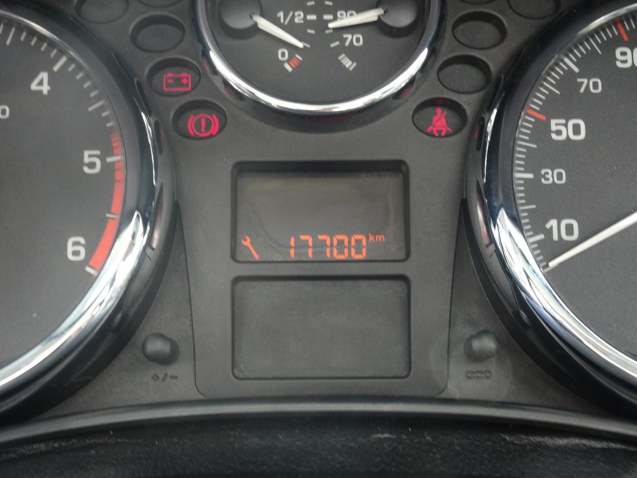 Peugeot 207 1.6 HDI 110CV TEKNO