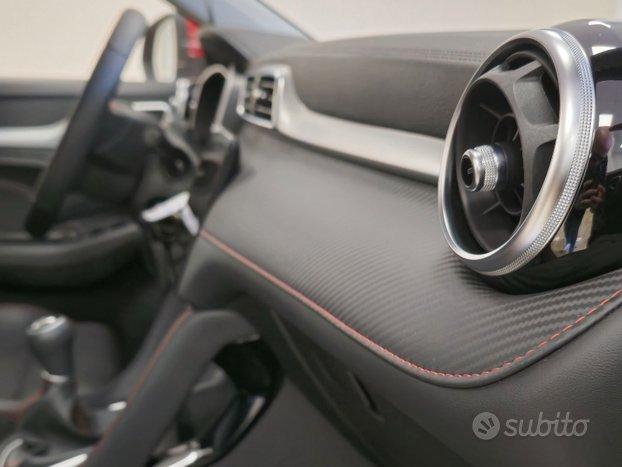 MG ZS Classic LUXURY - 2025