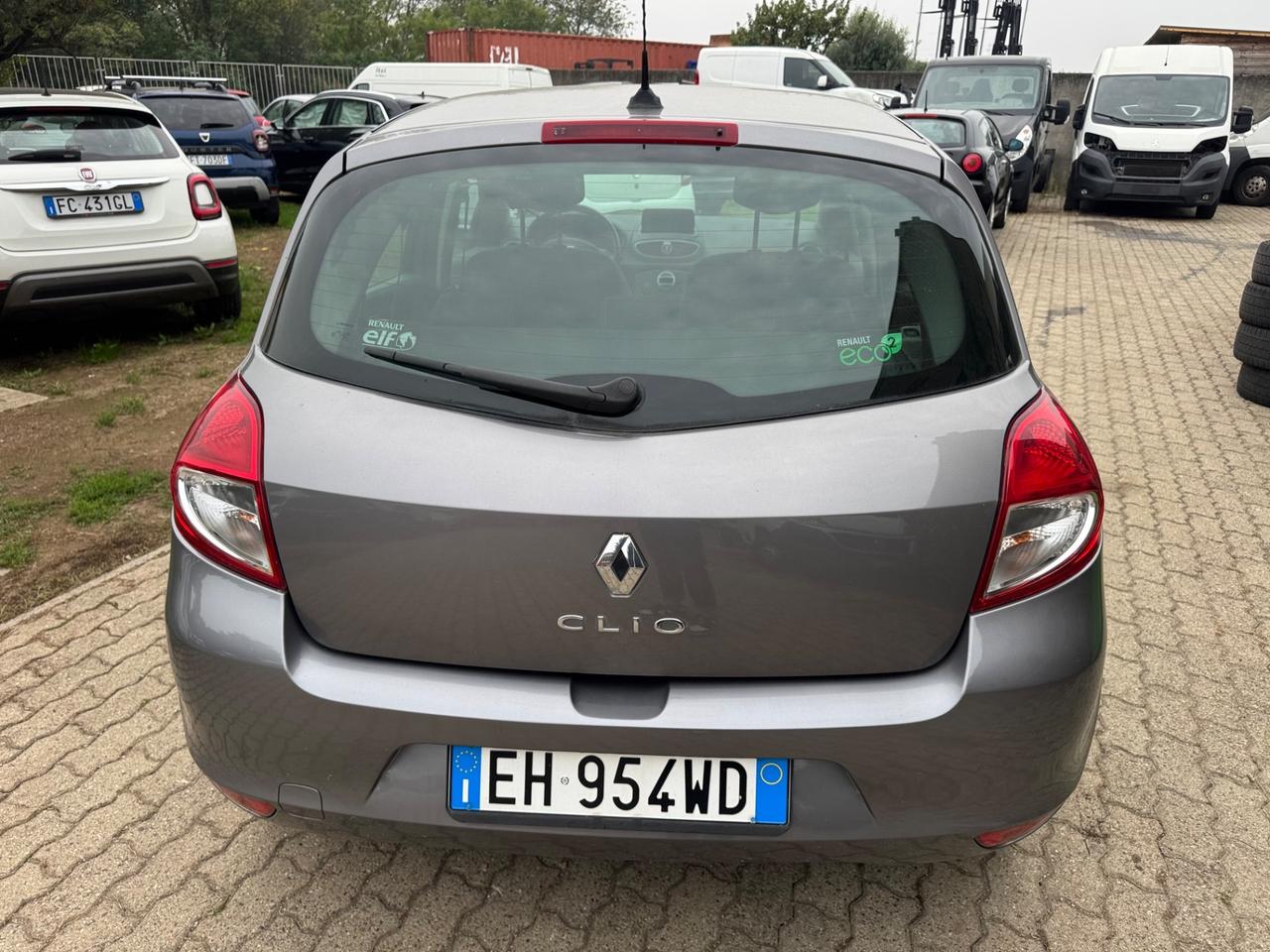 Renault Clio 1.2 16V 5 p neopatentato