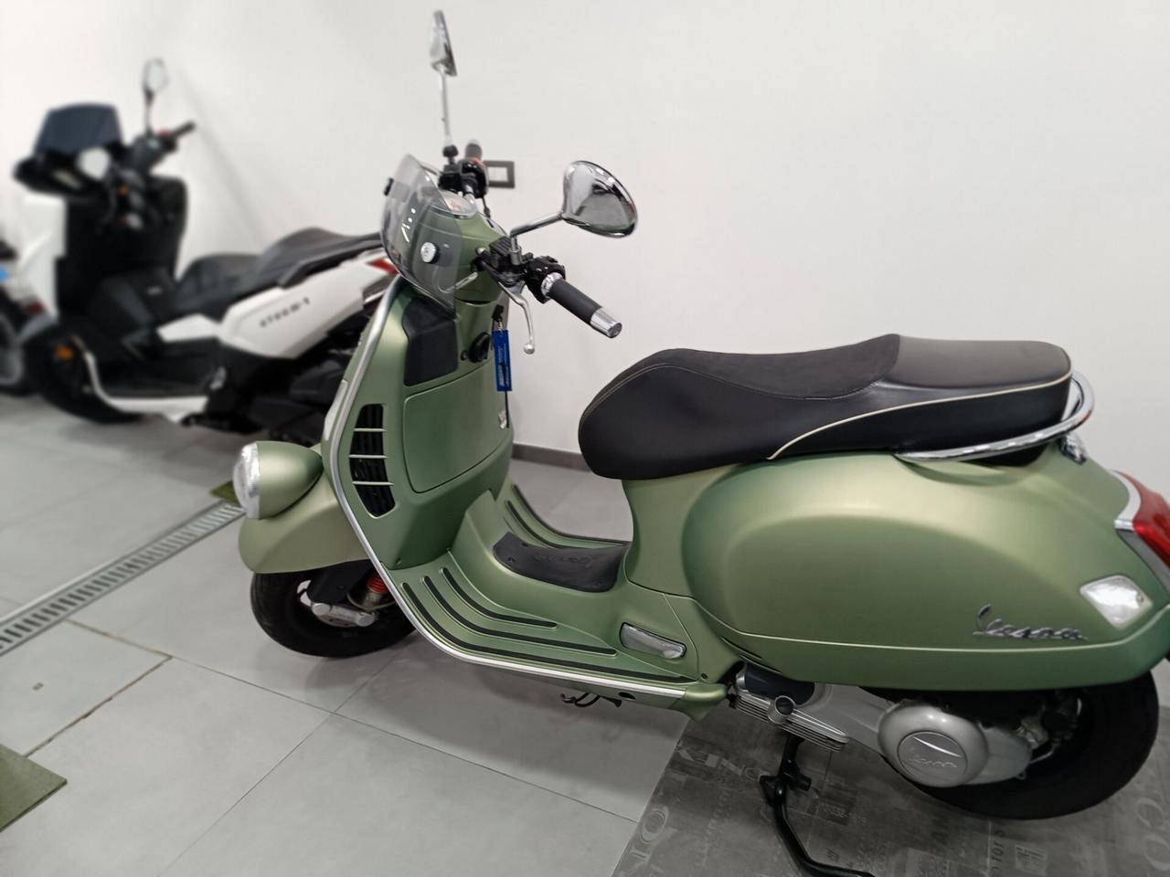 Vespa 6 giorni gt300