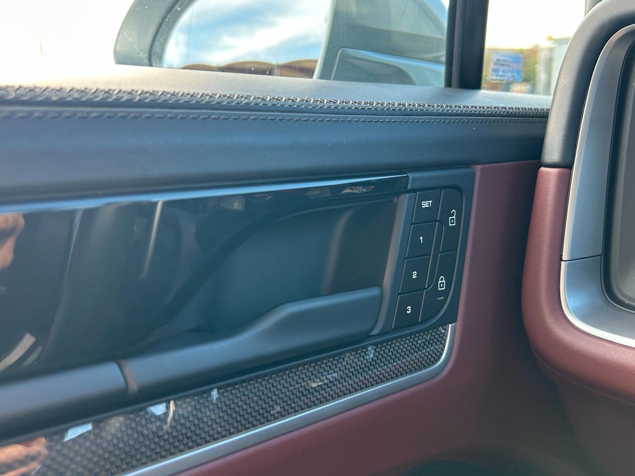 Porsche Cayenne 3.0 V6 tiptronic