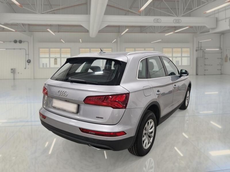 AUDI Q5 40 TDI Business quattro S tronic
