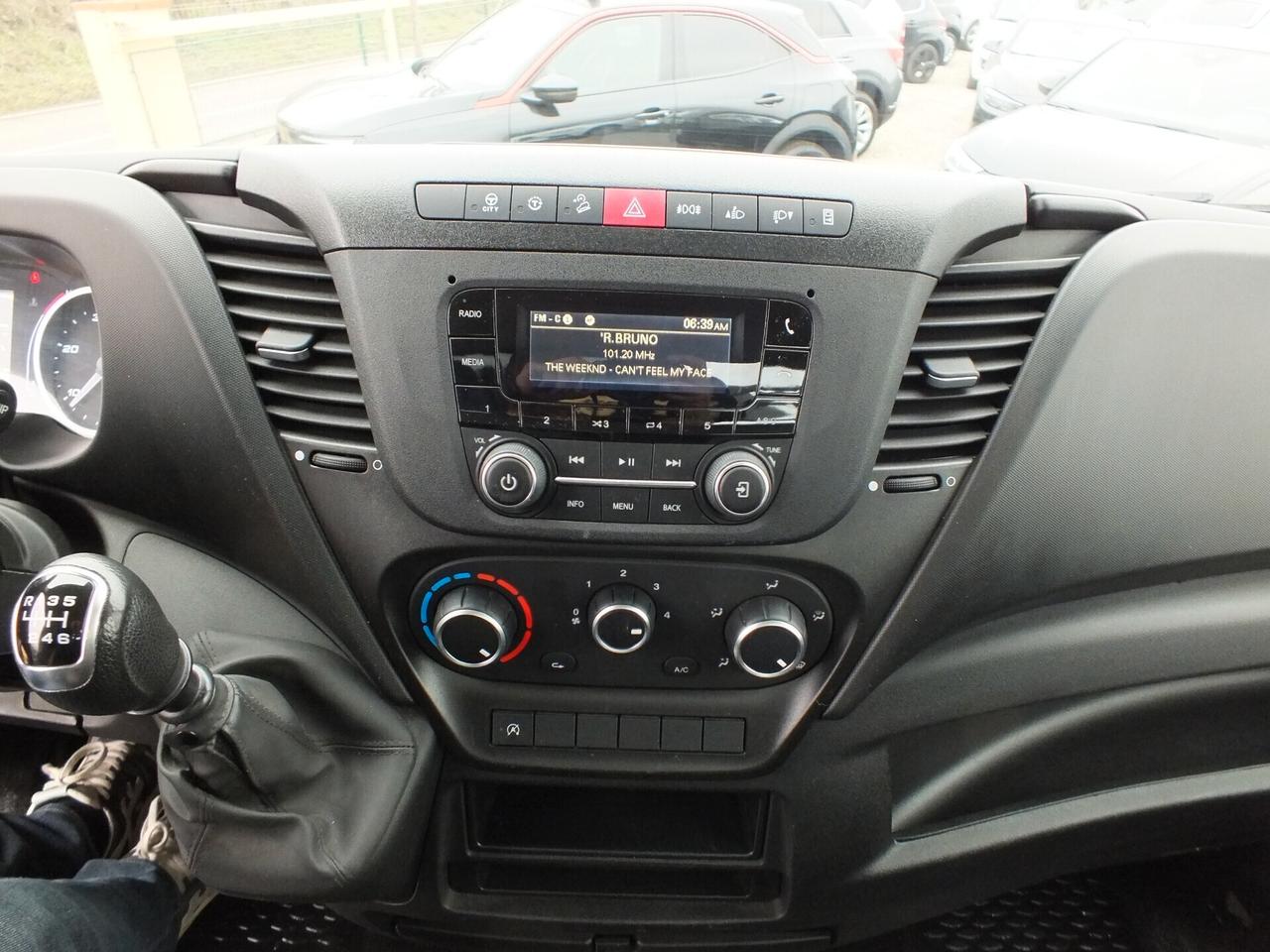 IVECO DAILY 35C14 2.3 CASSONE 4 METRI 40.000 KM