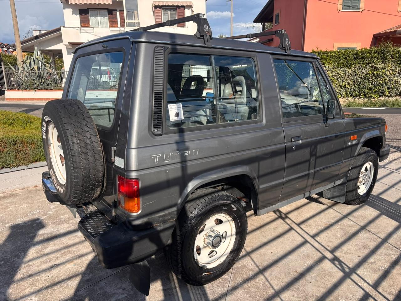 Mitsubishi Pajero 2.5 TD Metal-top