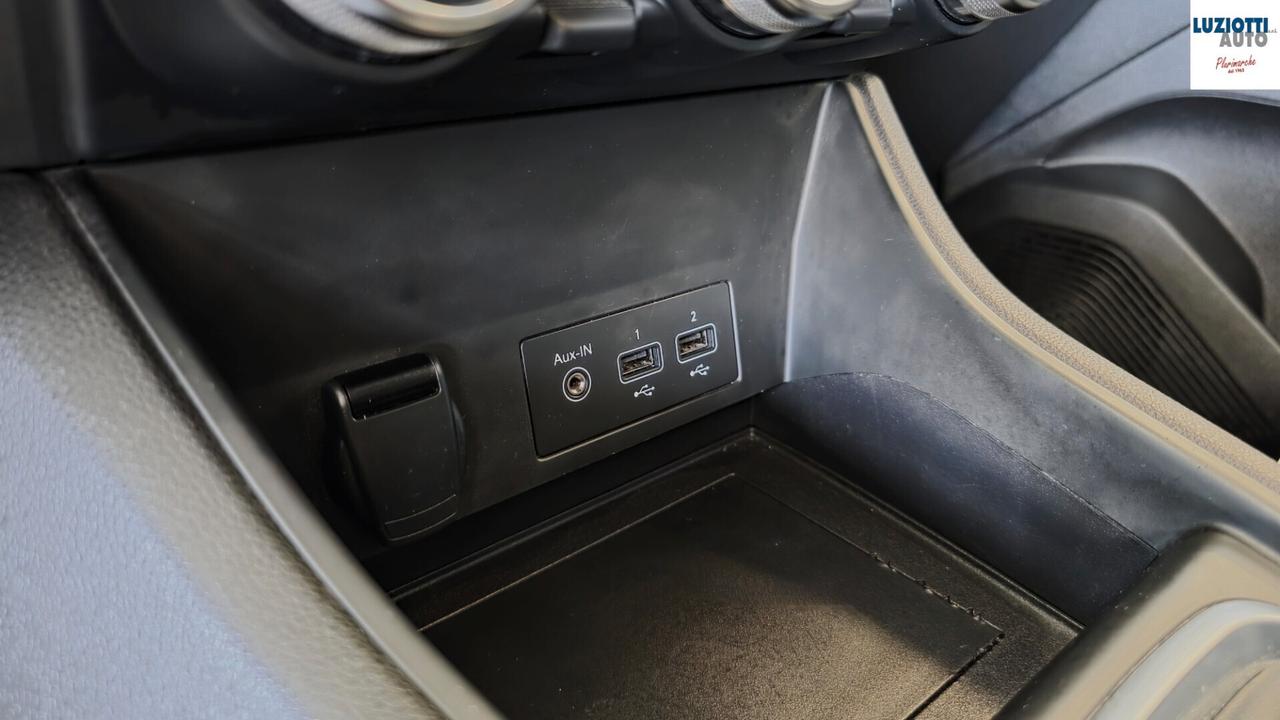 Renault Captur TCe 100 CV GPL Techno + Gancio Traino