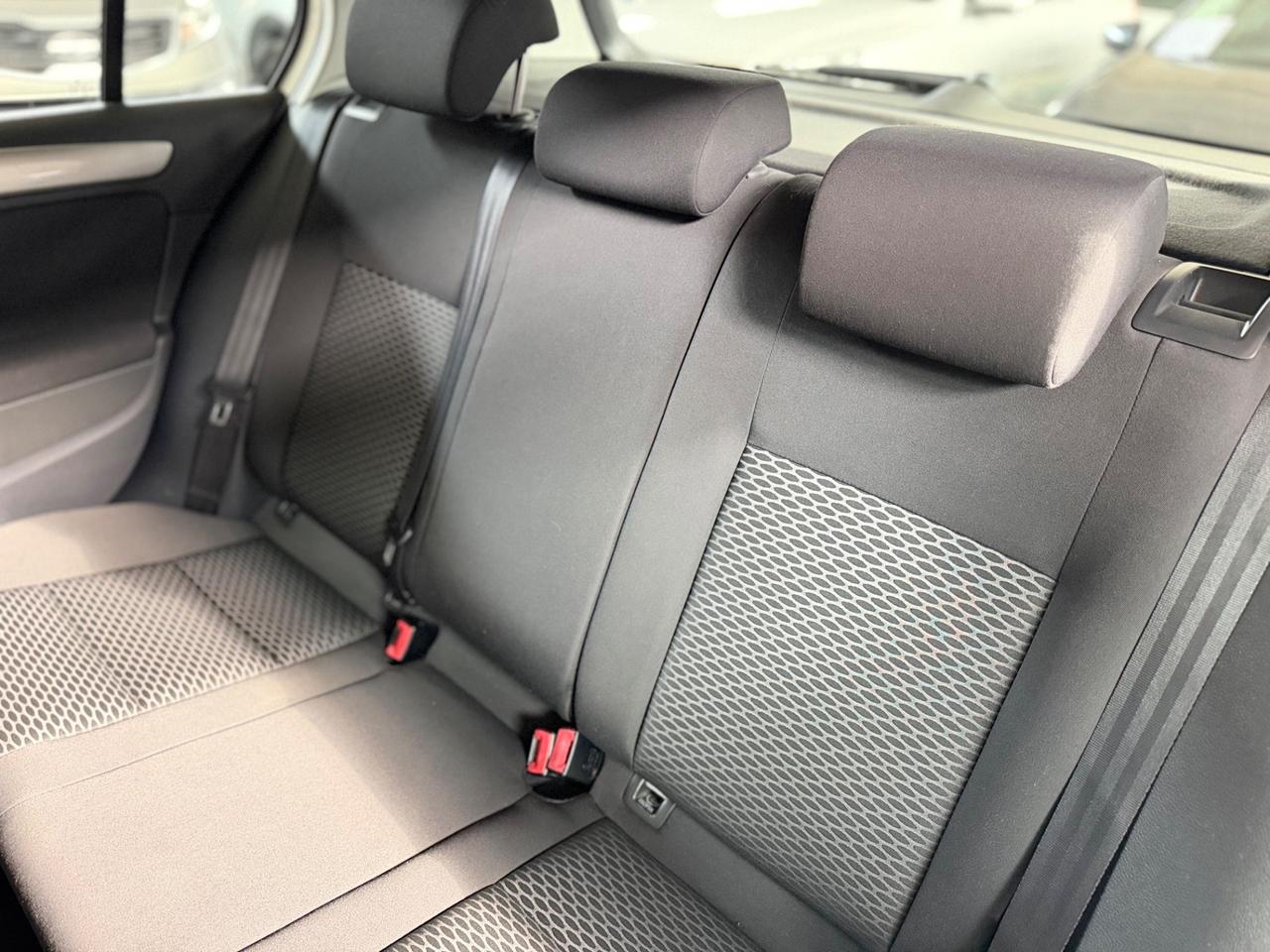 Volkswagen Golf 1.6 TDI DPF 5p. Comfortline Neopatentati