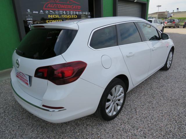 OPEL Astra 1.4 Turbo 140CV Sports Tourer GPL Tech Cosmo