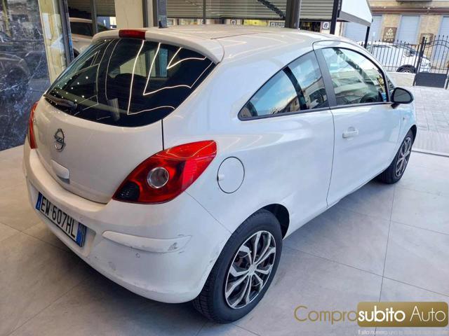 OPEL Corsa 1.2 3 porte GPL