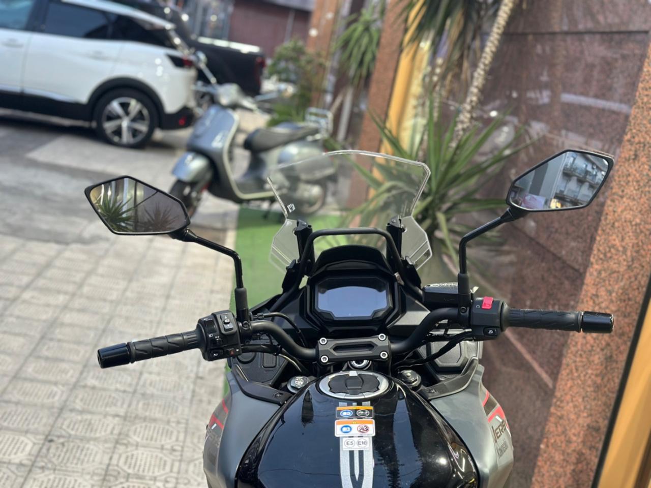 Kawasaki Versys 650 2024 tua a soli 74€