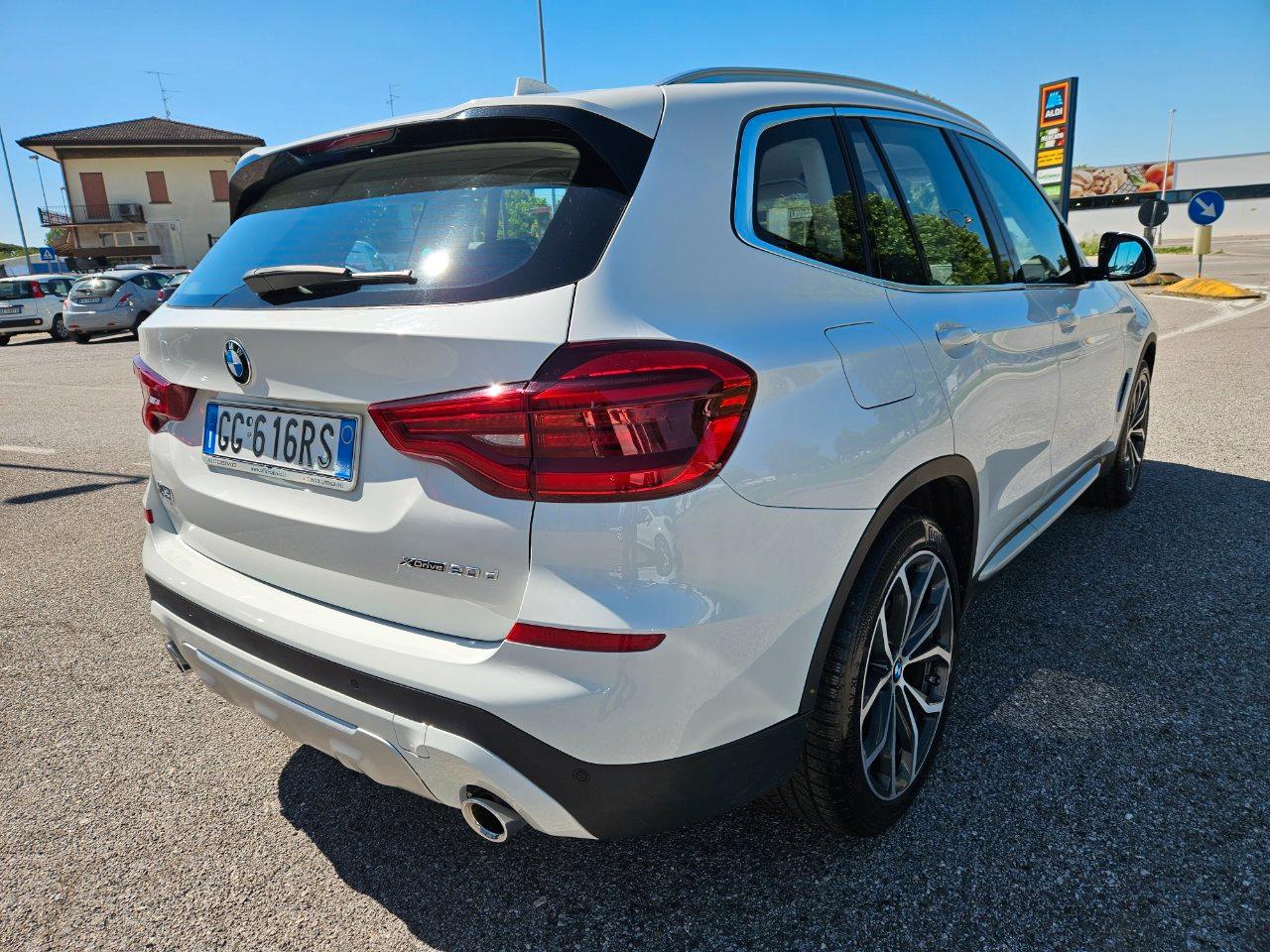 BMW X3 xdrive20d mhev 48V xLine auto