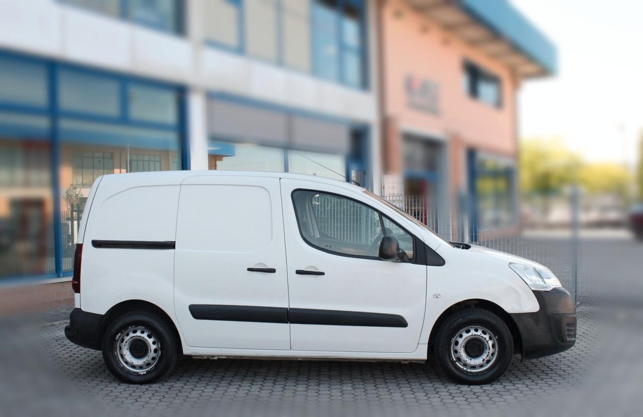 Citroen Berlingo 1.6 HDi 90 Van 3 posti Club L1