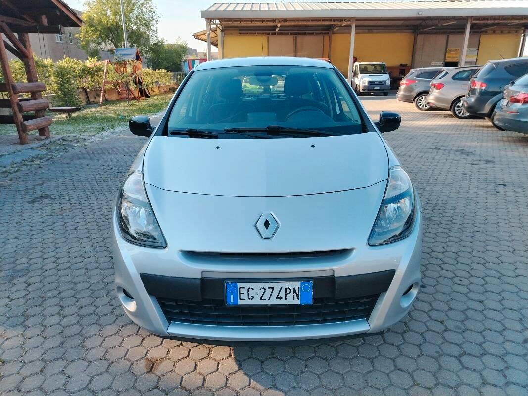 Renault Clio 1.2 16v Live! 5p