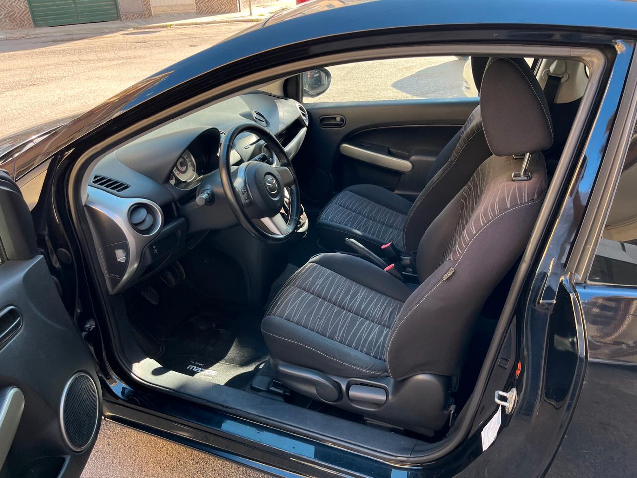 Mazda 2 Mazda2 1.3 16V 75CV 3p. Play