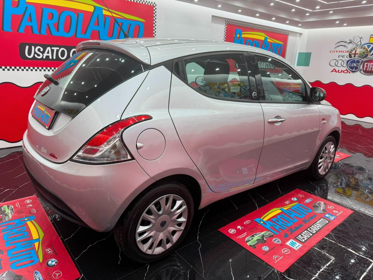 Lancia Ypsilon 1.2 69cv GPL Ecochic - 2012