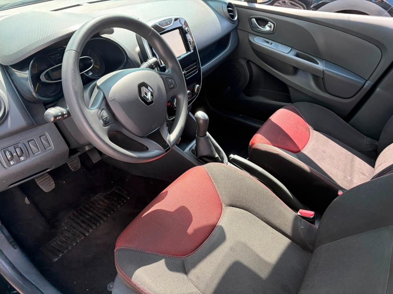 Renault Clio 1.2 75CV 5 porte Wave