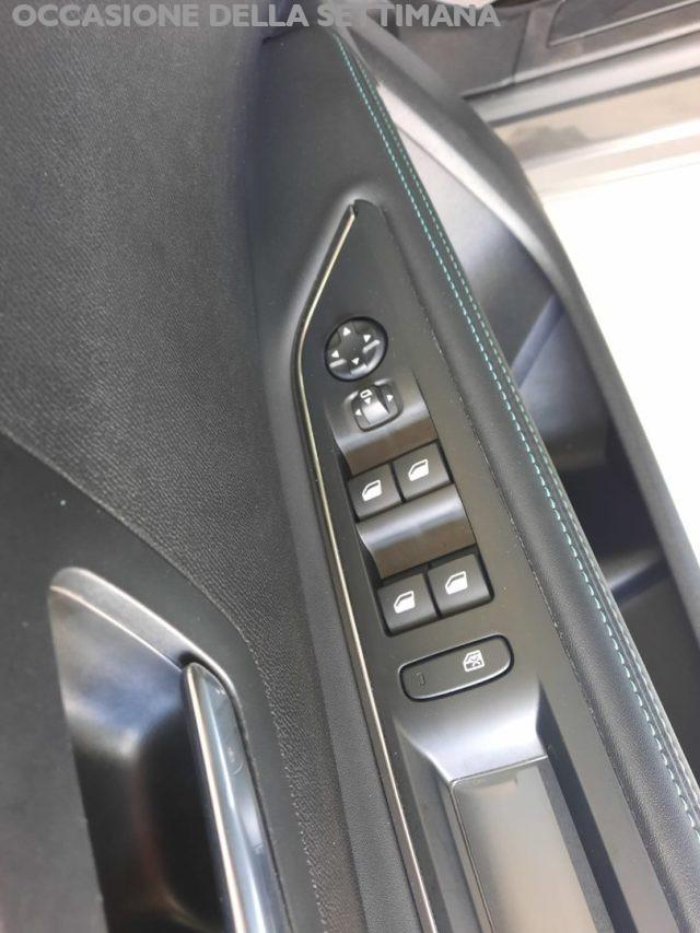 PEUGEOT 5008 BlueHDi 130 S&S EAT8 Allure Pack