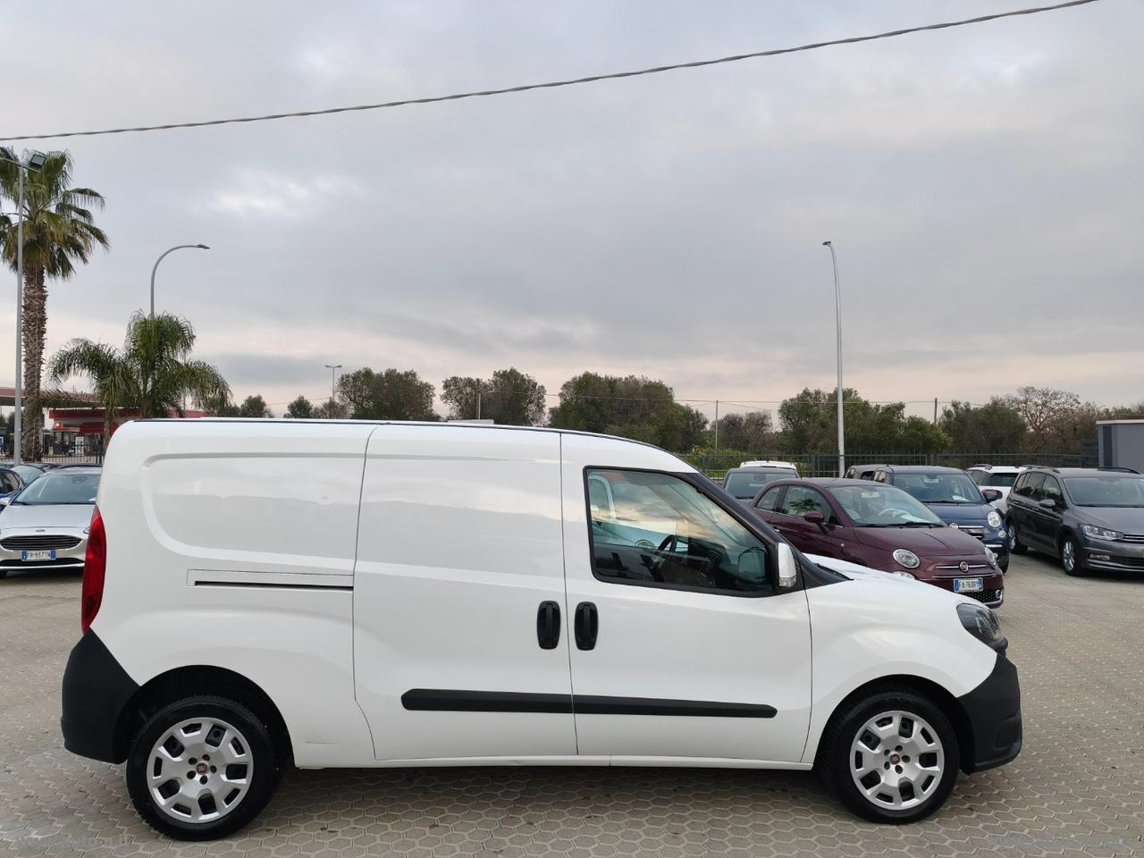 DOBLO 1.6 MJT 105 CV MAXI FURGONE 3 POSTI