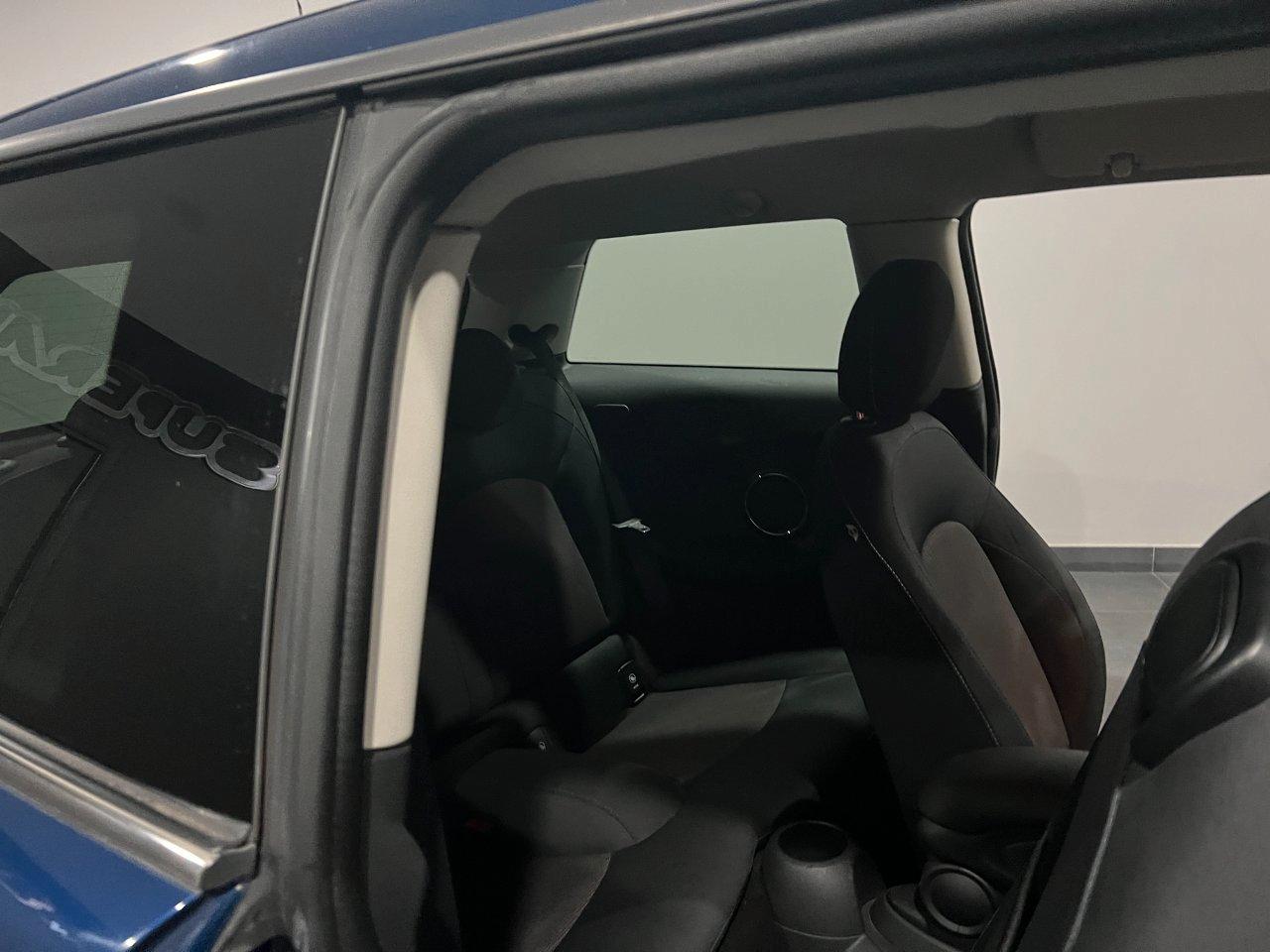 Mini 3 Porte Cooper D 1.5 D. 3P CAMBIO AUTOMATICO