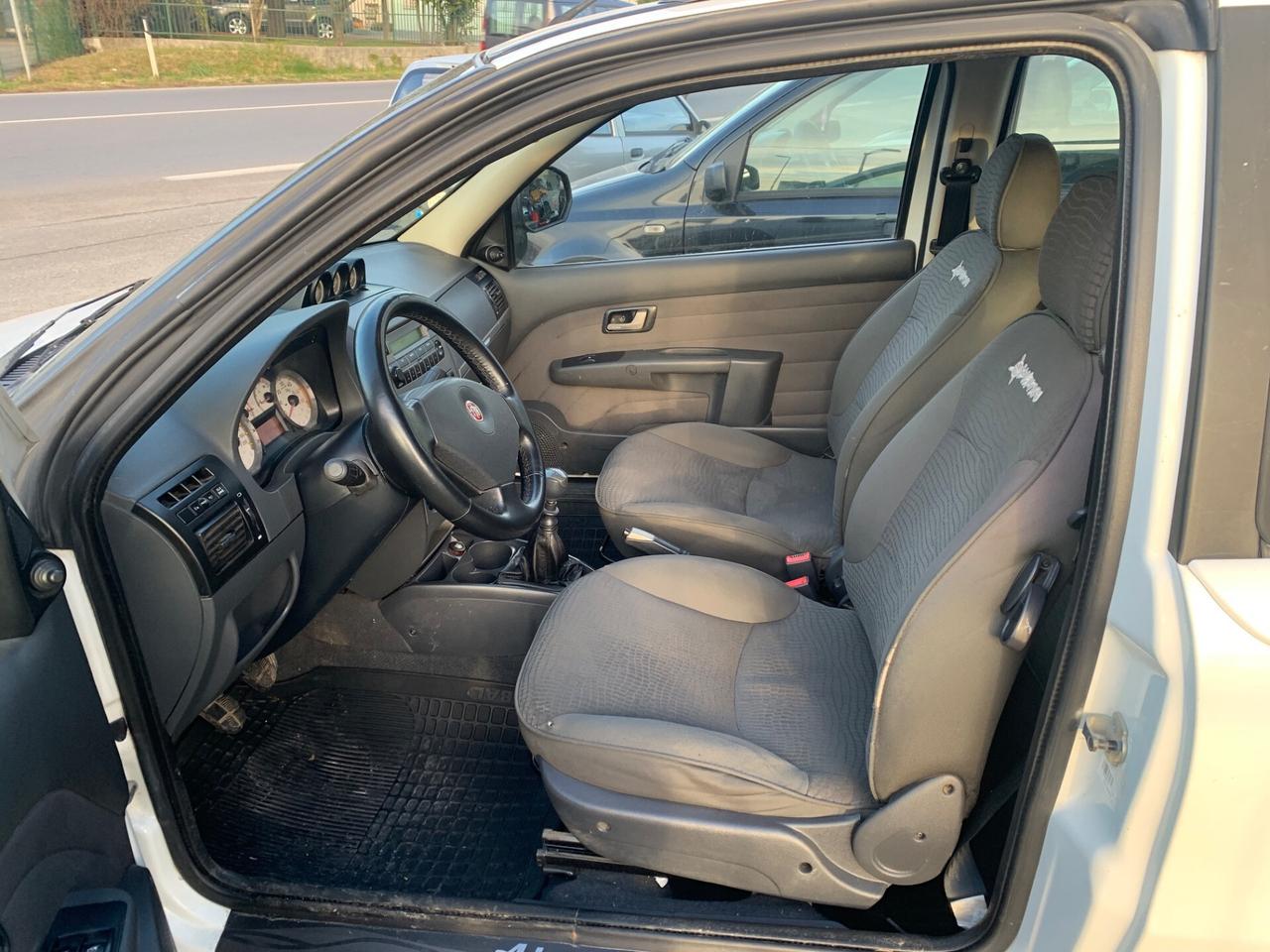 Fiat Strada 1.3 MJT 95CV Pick-up DC Adventure