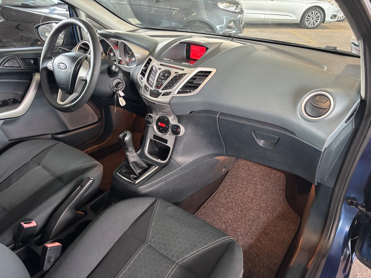 Ford Fiesta 1.2 60KW 82CV 3 porte Titanium NEOPATENTATO
