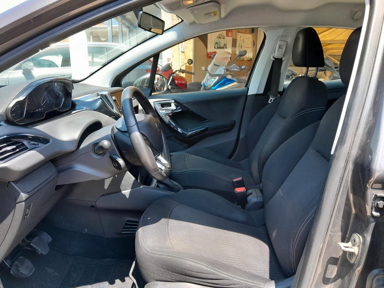 Peugeot 208 PureTech 82 5 porte Active